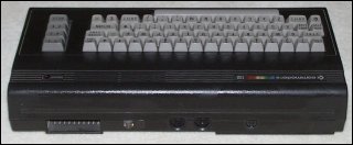 Rückseite des Commodore 16